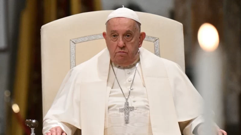 Noite tranquila para o Papa Francisco no Hospital 